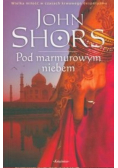 Pod marmurowy niebem