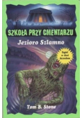 Szkoła przy cmentarzu Jezioro Szlamno
