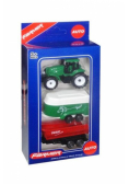 Traktor z przyczepami