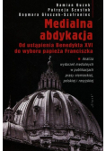 Medialna abdykacja