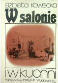 W salonie i kuchni