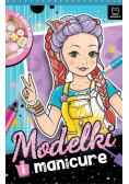 Modelki i manicure Z naklejkami
