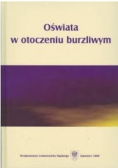 Oświata w otoczeniu burzliwym