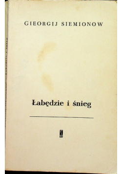 Łabędzie i śnieg