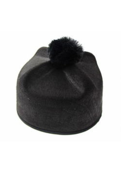 Czapka księdza Biret