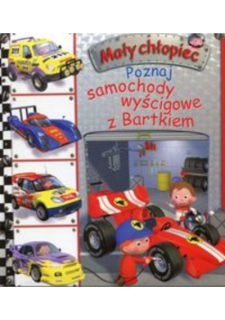 Mały chłopiec Poznaj samochody wyścigowe z Bartkiem