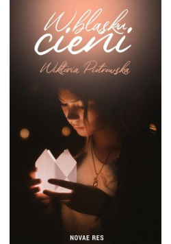 W blasku cieni